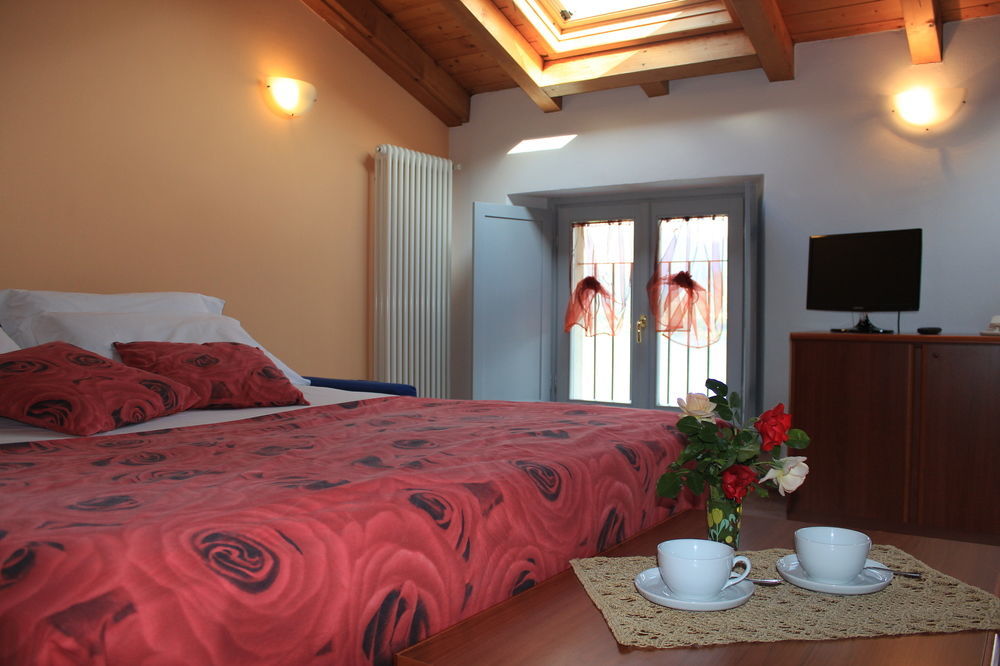 Residence Celeste Mezzegra Luaran gambar